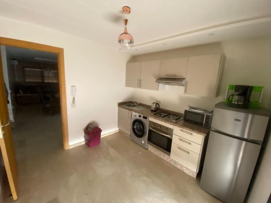 Appartement De Haut Standing. マラケシュ エクステリア 写真